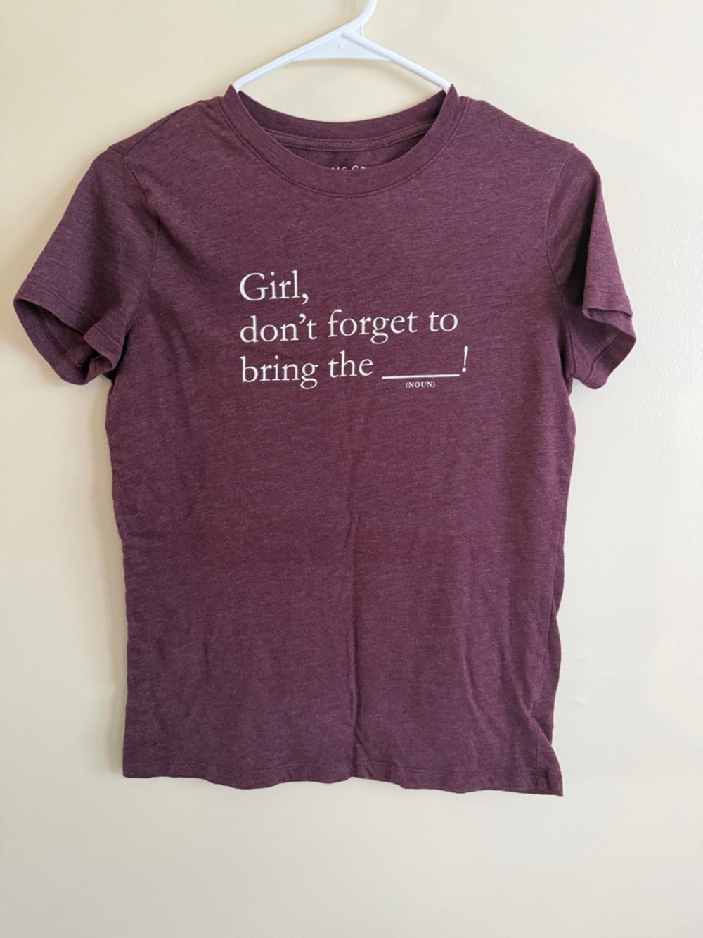 Aeropostale Classic Crew Maroon Graphic Tee